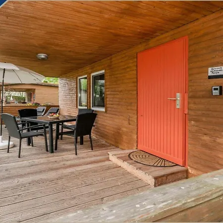 Apartment Bungalow 4 *
